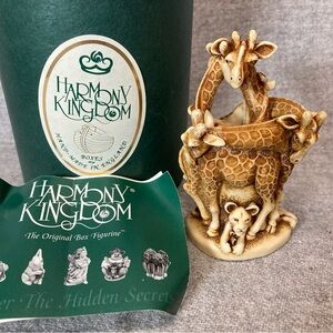 Harmony Kingdom "Friends In High Places" Giraffe Tower UK Made Box Figurine 1996